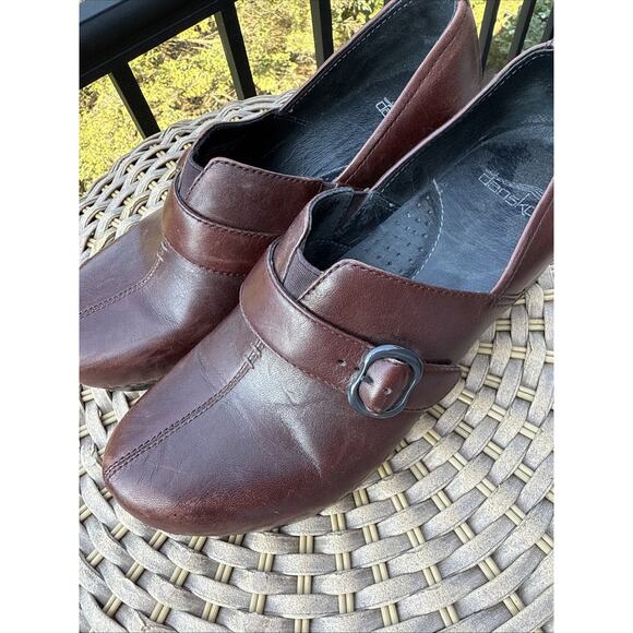 Dansko clogs leather upper button and strap detail Dark Brown size 40 - Picture 6 of 16